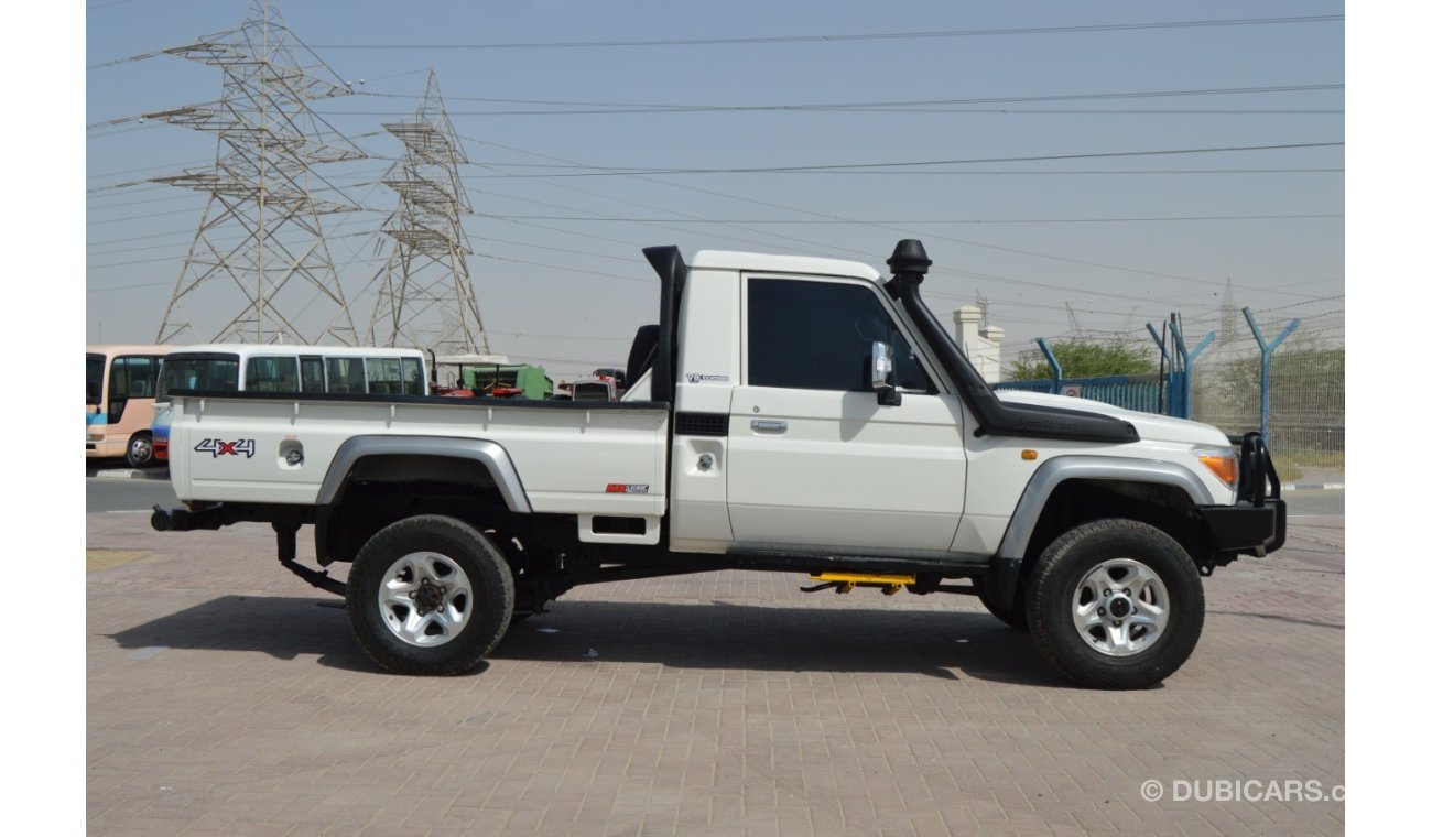 Toyota Land Cruiser Pick Up