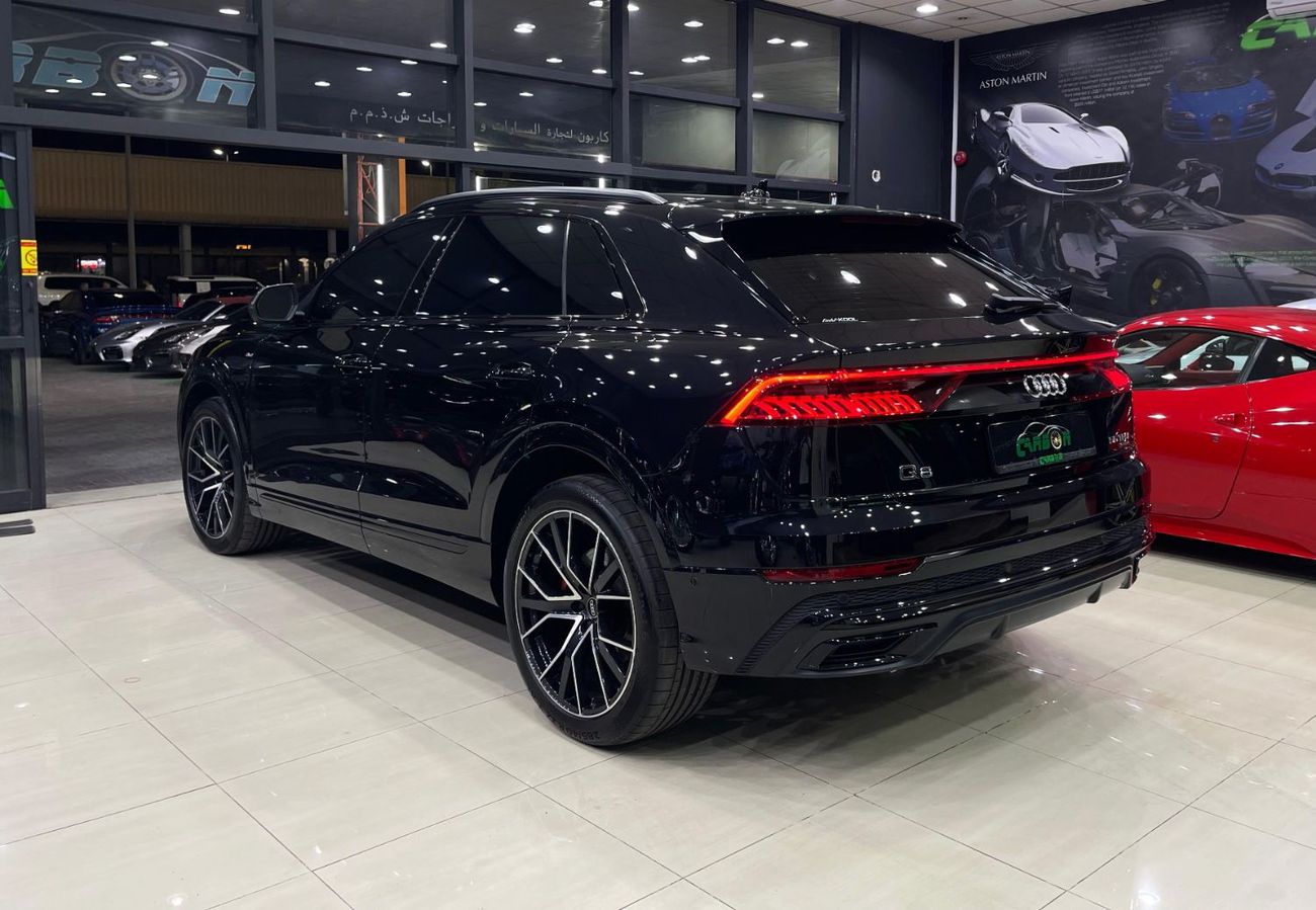 أودي Q8 55 TFSI quattro S-Line sports & Black Gloss package 3.0L (340 HP)