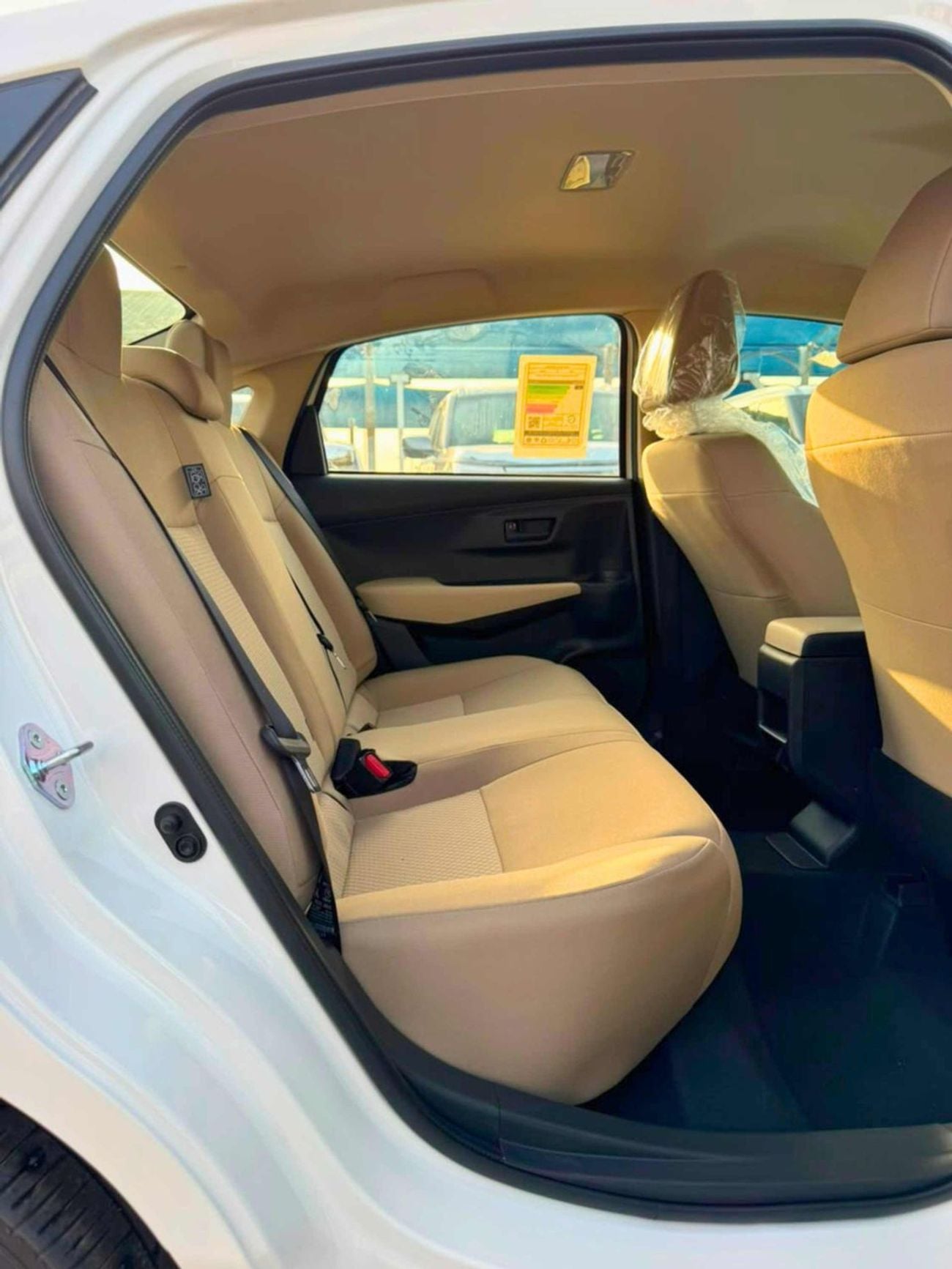تويوتا يارس E  STANDRAD OPTION | 1.5L PETROL V4 | DVD | REAR PARKING SENSOR (CODE # YREO)