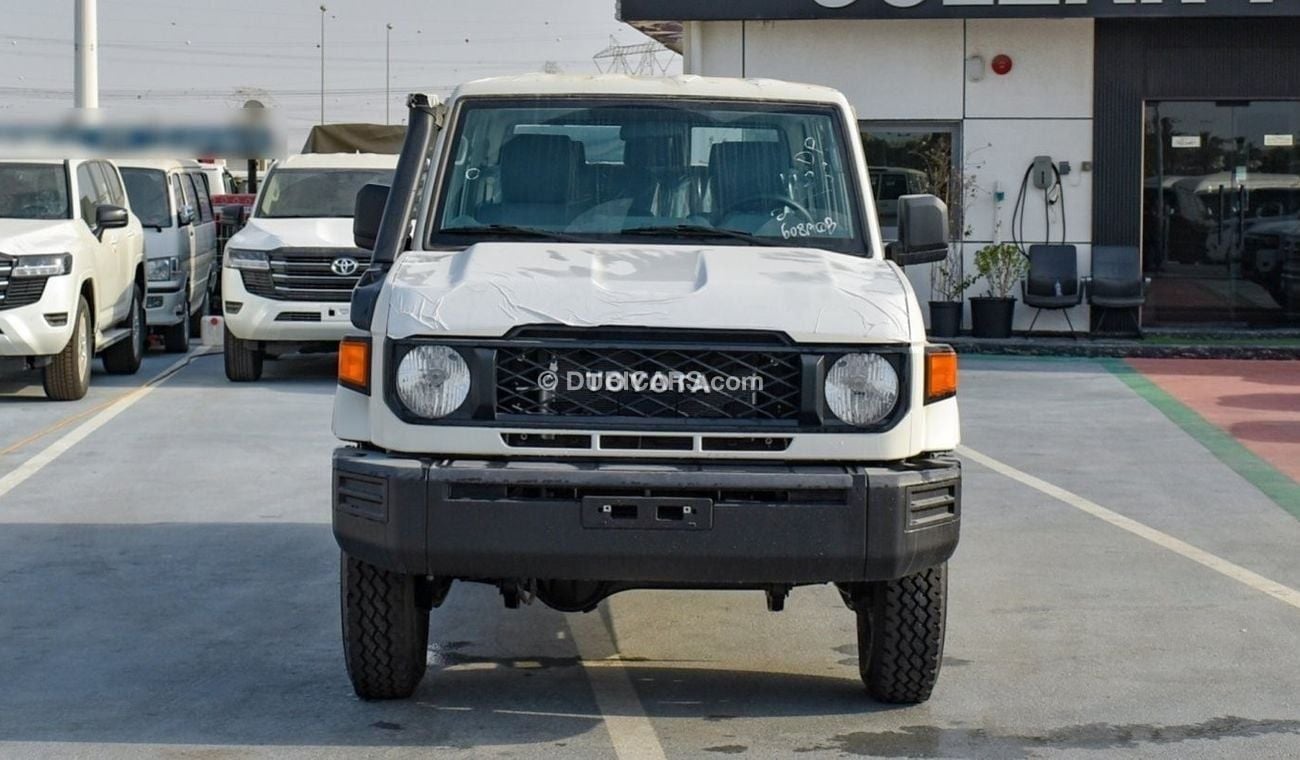 تويوتا لاند كروزر 70 LX10 - 2024 - 4.2l - Manual - 10 Seater - New Shape