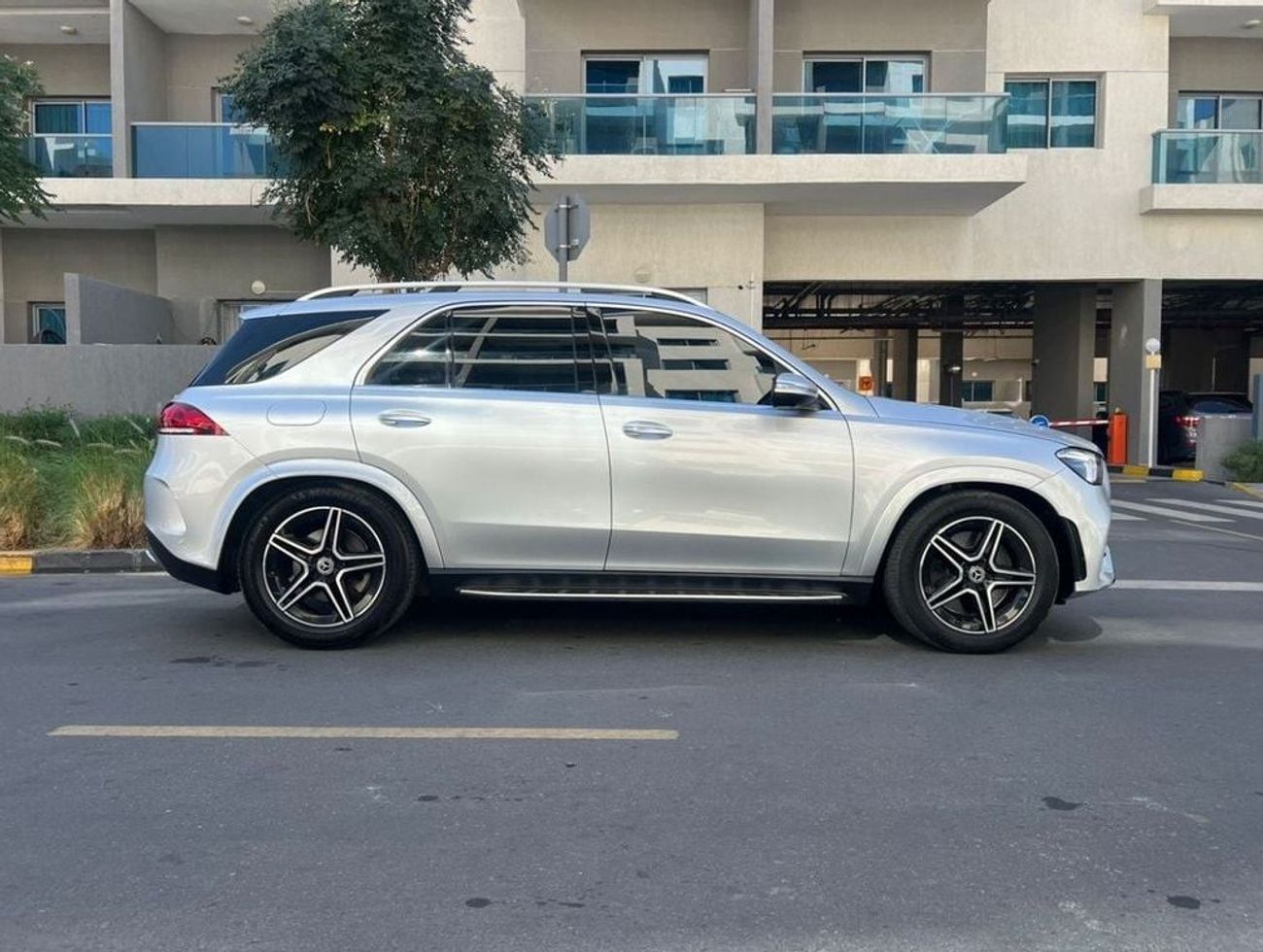 Mercedes-Benz GLE 450 2019 Mercedes Benz GLE450 4Matic - 3.0L V6 - Intercooled Turbo - 360* CAM - HUD - Japanese Spec