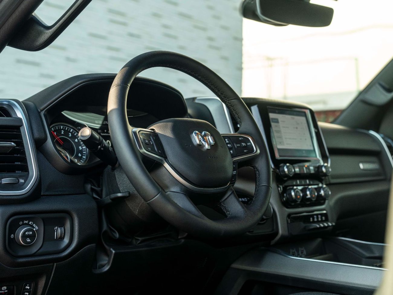 RAM 1500 Bighorn Crew Cab 5.7L