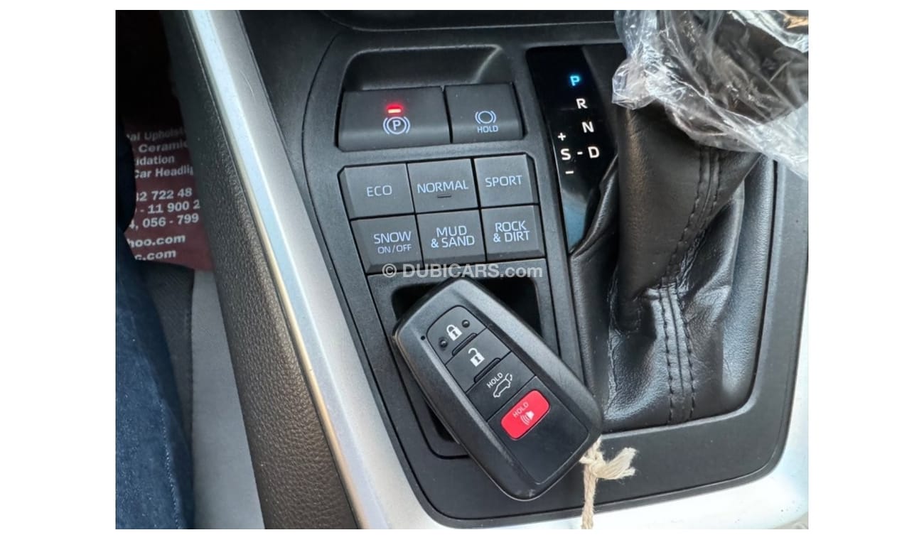 Toyota RAV4 2020 XLE SUNROOF PUSH START 4x4 - 2.5L USA IMPORTED