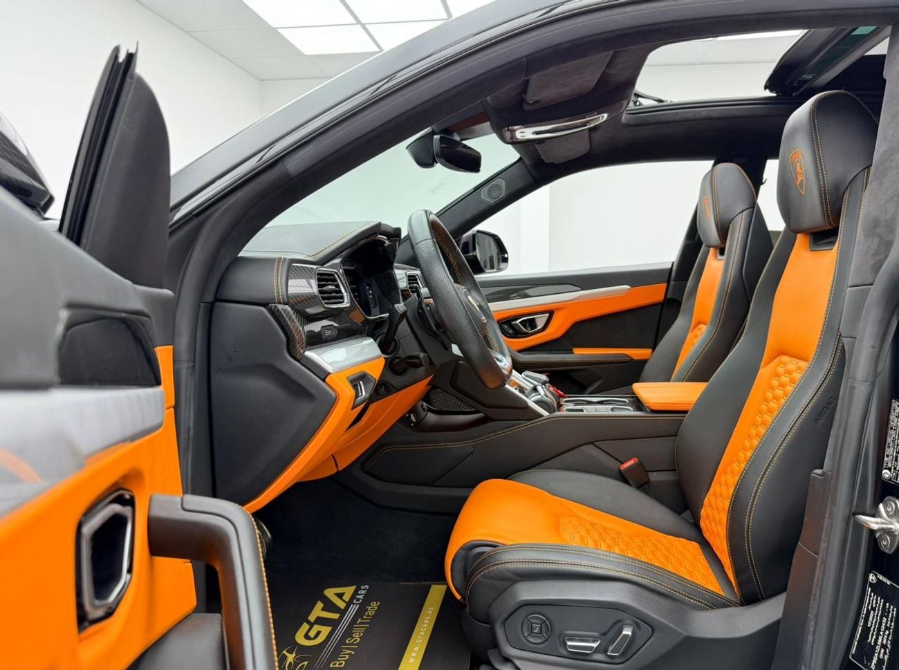 لامبورغيني اوروس 2021 Lamborghini Urus, Warranty, Full Service History, Very Low Km, Excellent Condition, GCC
