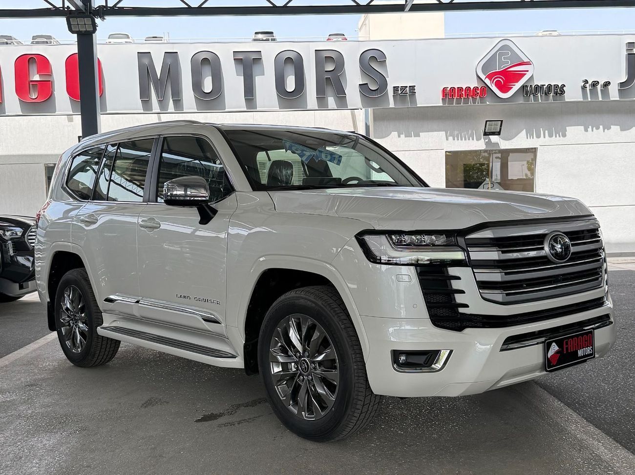 تويوتا لاند كروزر VX-HIGH 3,3 TWINTURBO DIESEL FULL ***التصدير فقط خارج الخليج***EXPORT ONLY**