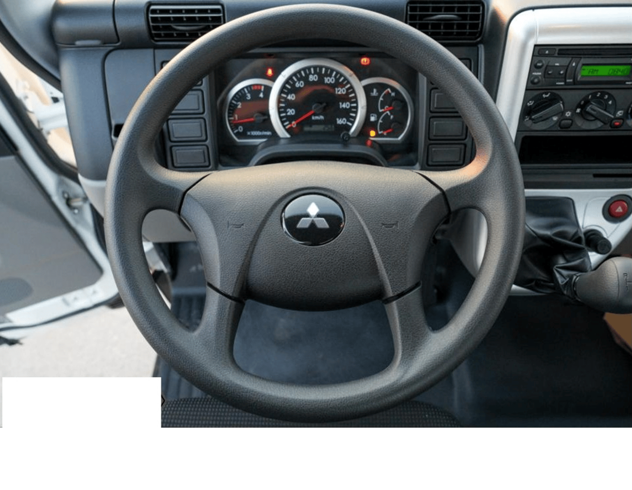 ميتسوبيشي كانتر فان ECTP2M007 - 2025 Mitsubishi Canter Truck -  3.0L Diesel Manual -  4.2T White