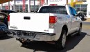 Toyota Tundra 5.7 L V8 SR5 TRD