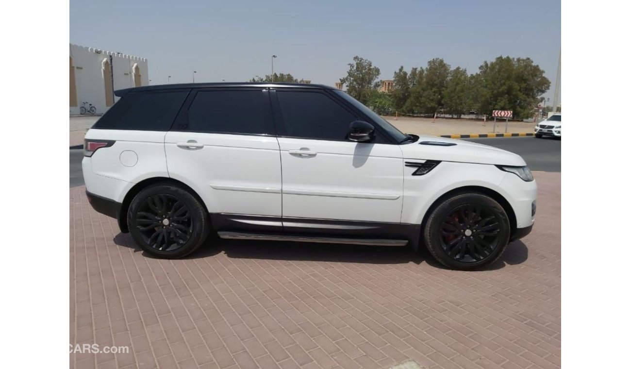 Land Rover Range Rover Sport Supercharged Rangrover sport _ GCC- Supercharge _ 8 calendar