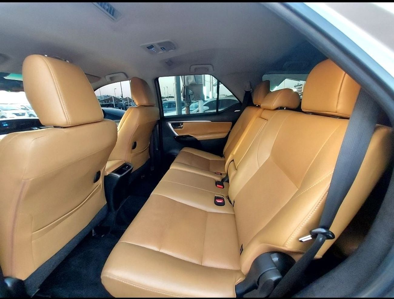 تويوتا فورتونر VXR 4.0L (278 HP)