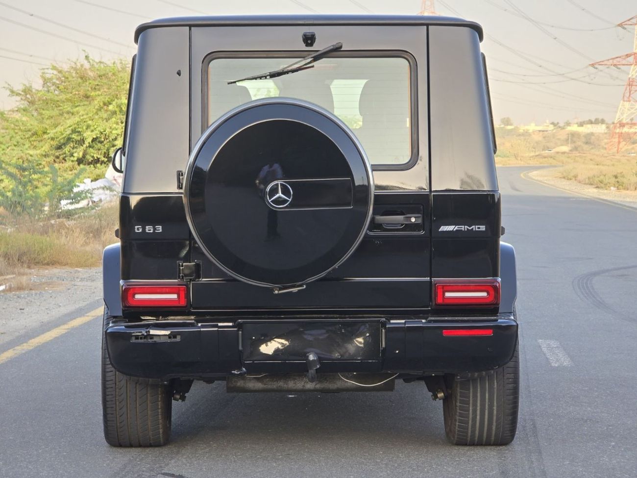 مرسيدس بنز G 63 AMG Std 5.5L MERCEDES G-63 AMG 2013 GCC BODYKIT MODEL 2020 GOOD CONDITION INSIDE OUT SIDE