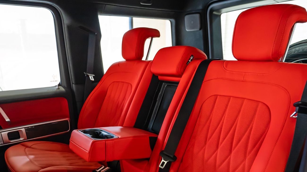 Mercedes-Benz G 63 AMG 2026 | BRAND NEW | FULL CARBON FIBER | DOUBLE NIGHT PACKAGE | 0 KM | FULL OPTION | GCC SPECS