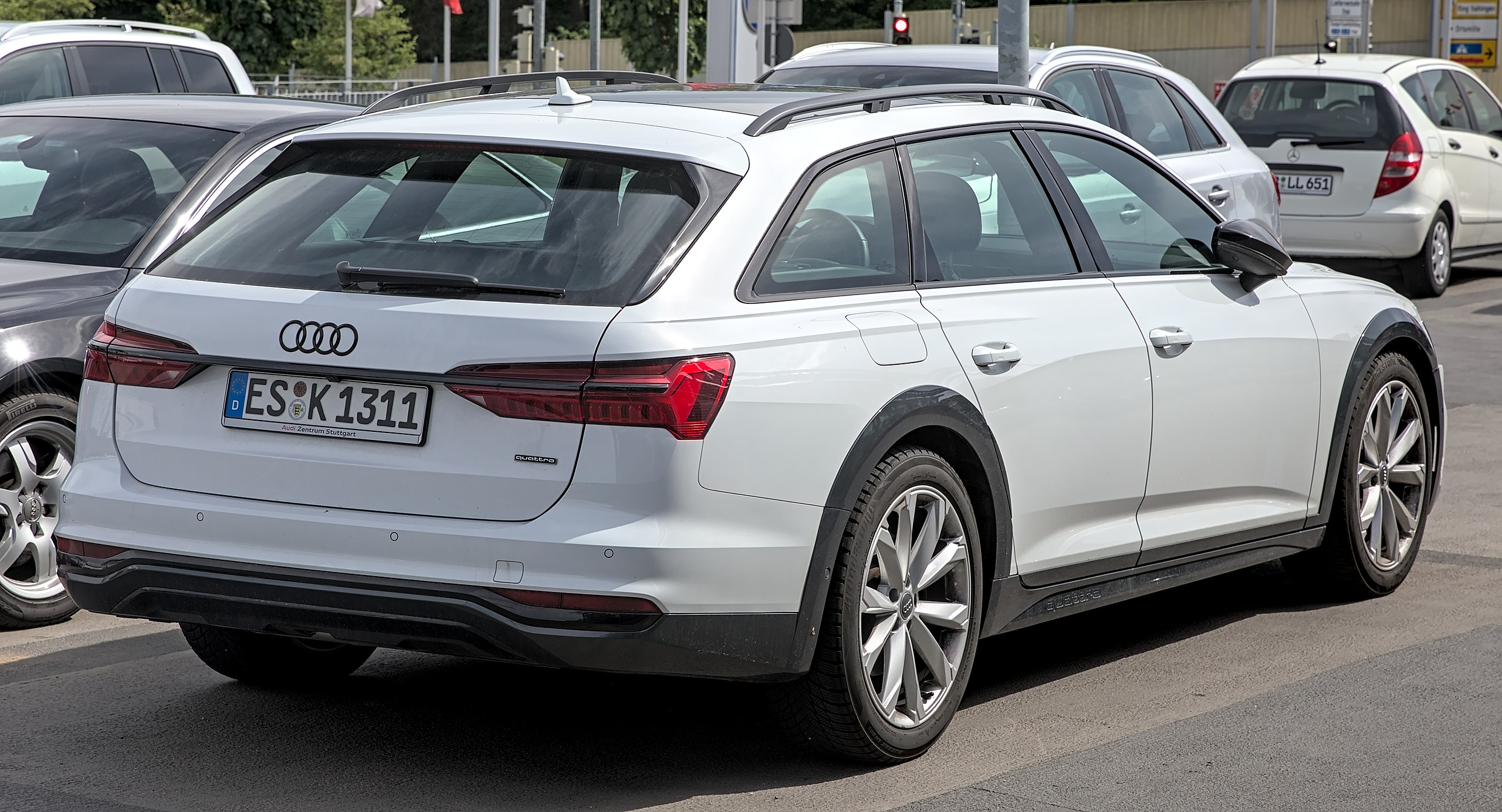Audi A6 Allroad exterior - Rear Left Angled