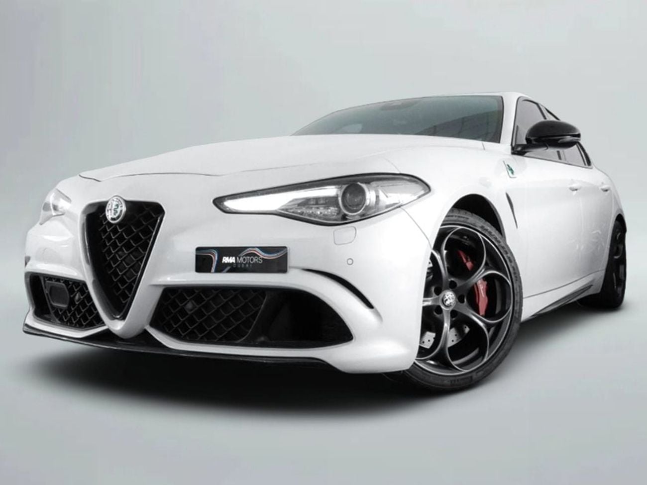 ألفا روميو جوليا Quadrifoglio 2.9L (505 HP)
