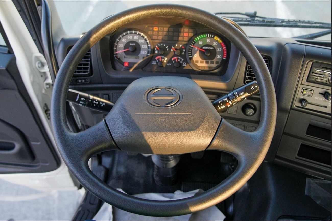 Hino 700 700ZS 4041 12.9L 39.5T CHASSIS CAB 6X4 M/T DIESEL