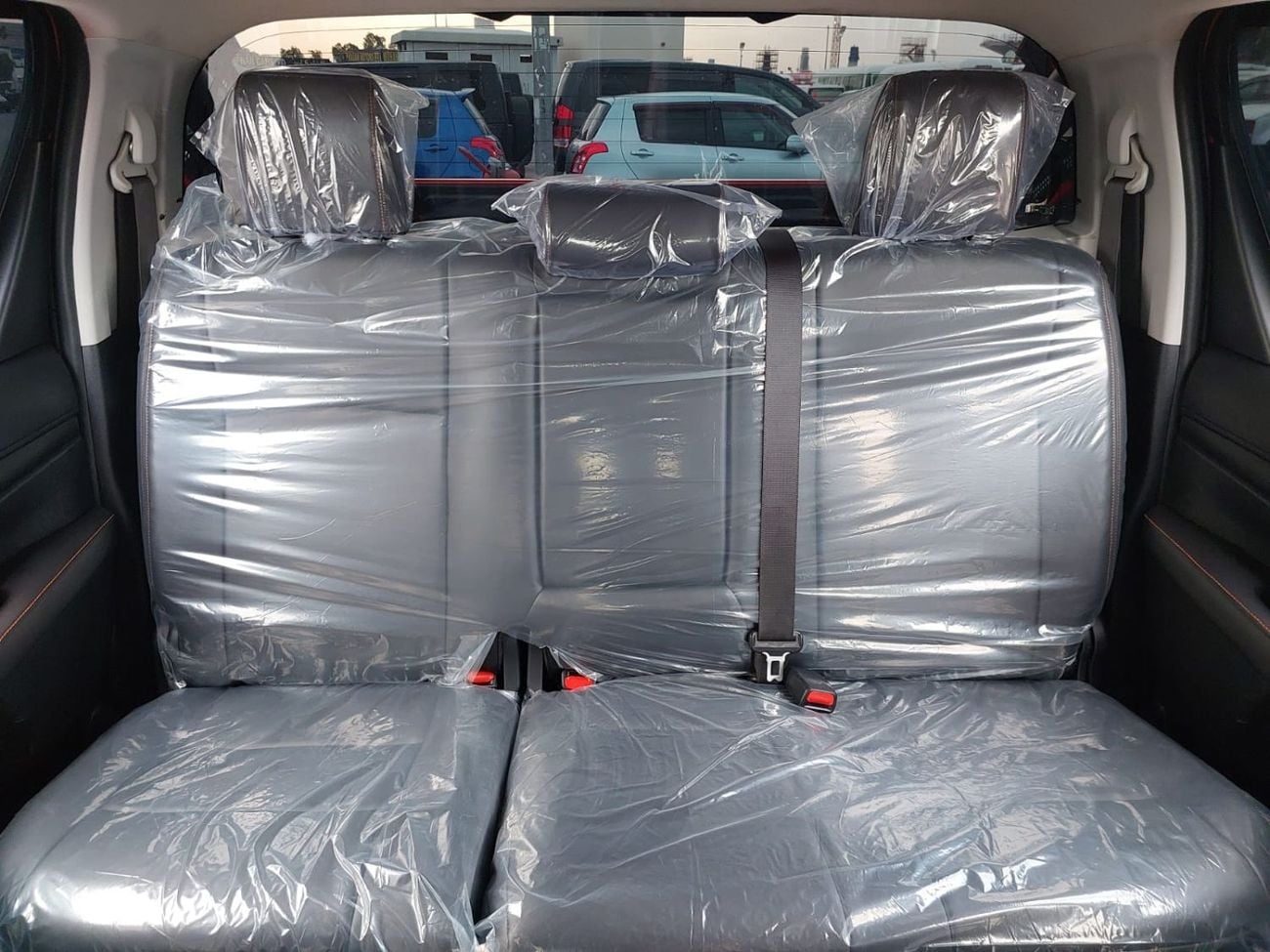 Toyota Hilux TOYOTA HILUX PICKUP RHD 2022 MODEL 2.8 L DIESEL AUTOMATIC(PM18048)