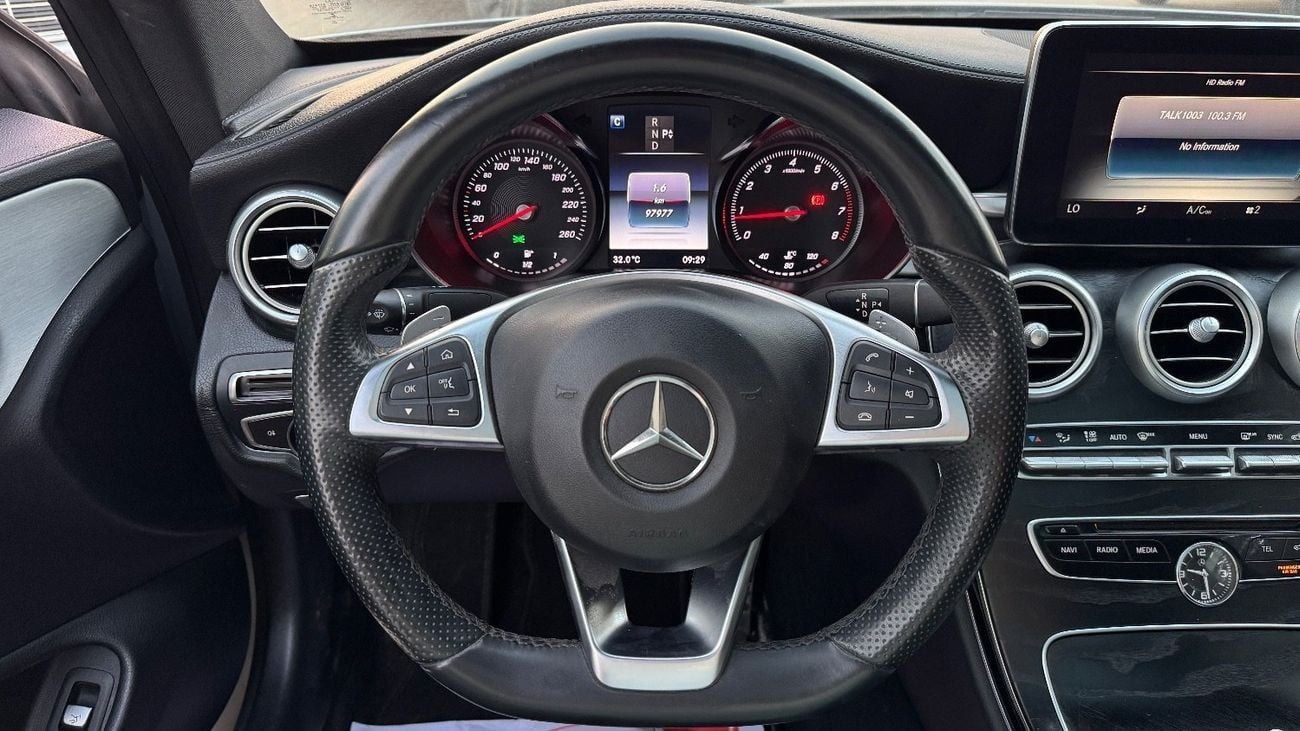 مرسيدس بنز C 300 كوبيه 2.0 L Turbo 4Matic