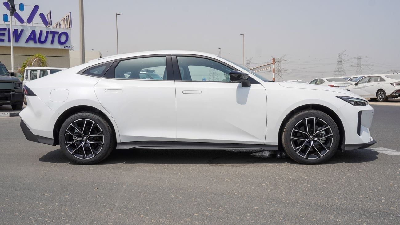 تشنجان Uni V Brand New Uni-V IDD Smart Cool 2024 1.5L Hybrid 2WD |White/Black |N-UNI-V-1.5-24 |FOR EXPORT