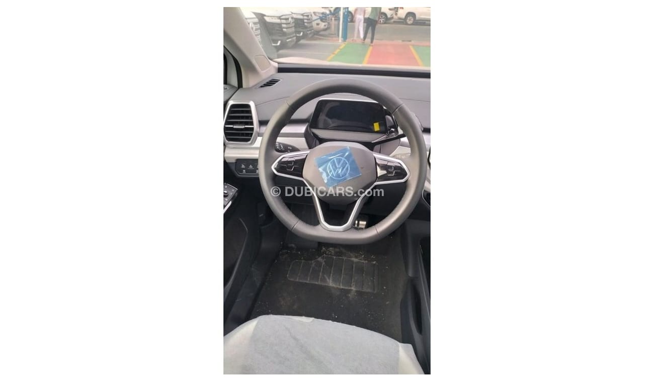 فولكس واجن ID.6 Volkswagen ID,6 pure cross