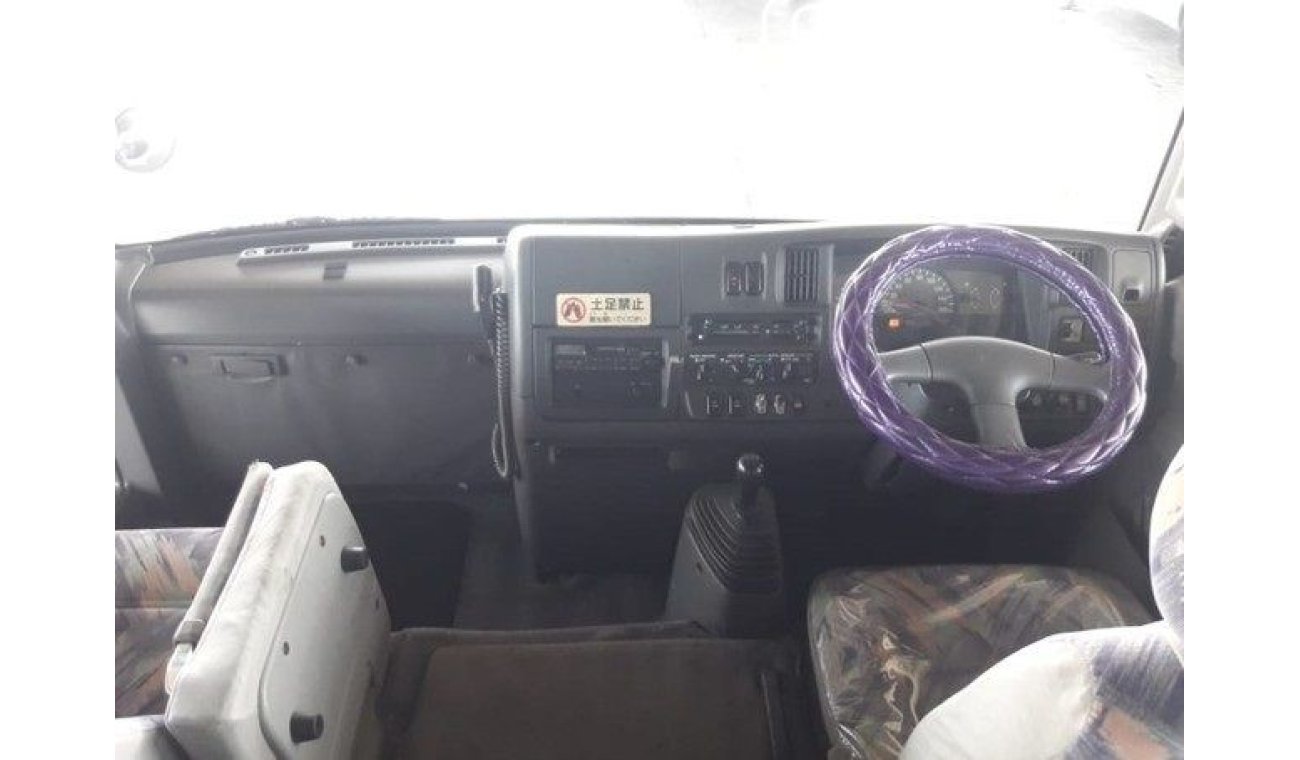 نيسان سيفيليان NISSAN CIVILIAN BUS RIGHT HAND DRIVE (PM1135)