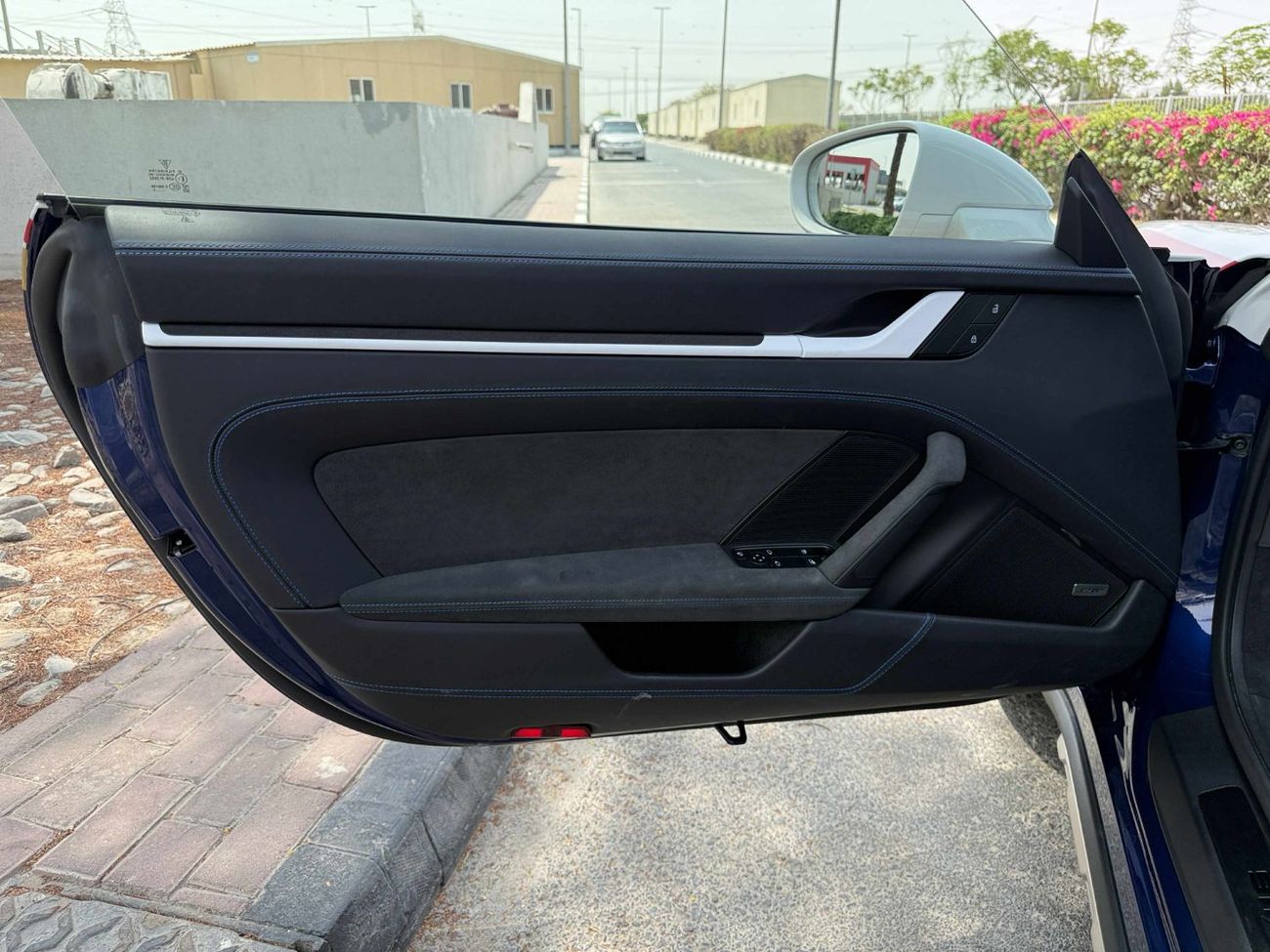 Porsche 911 Dakar 3.0L (475 HP) Coupe GERMAN SPEC NEAT AND CLEAN LESS KILOMETER