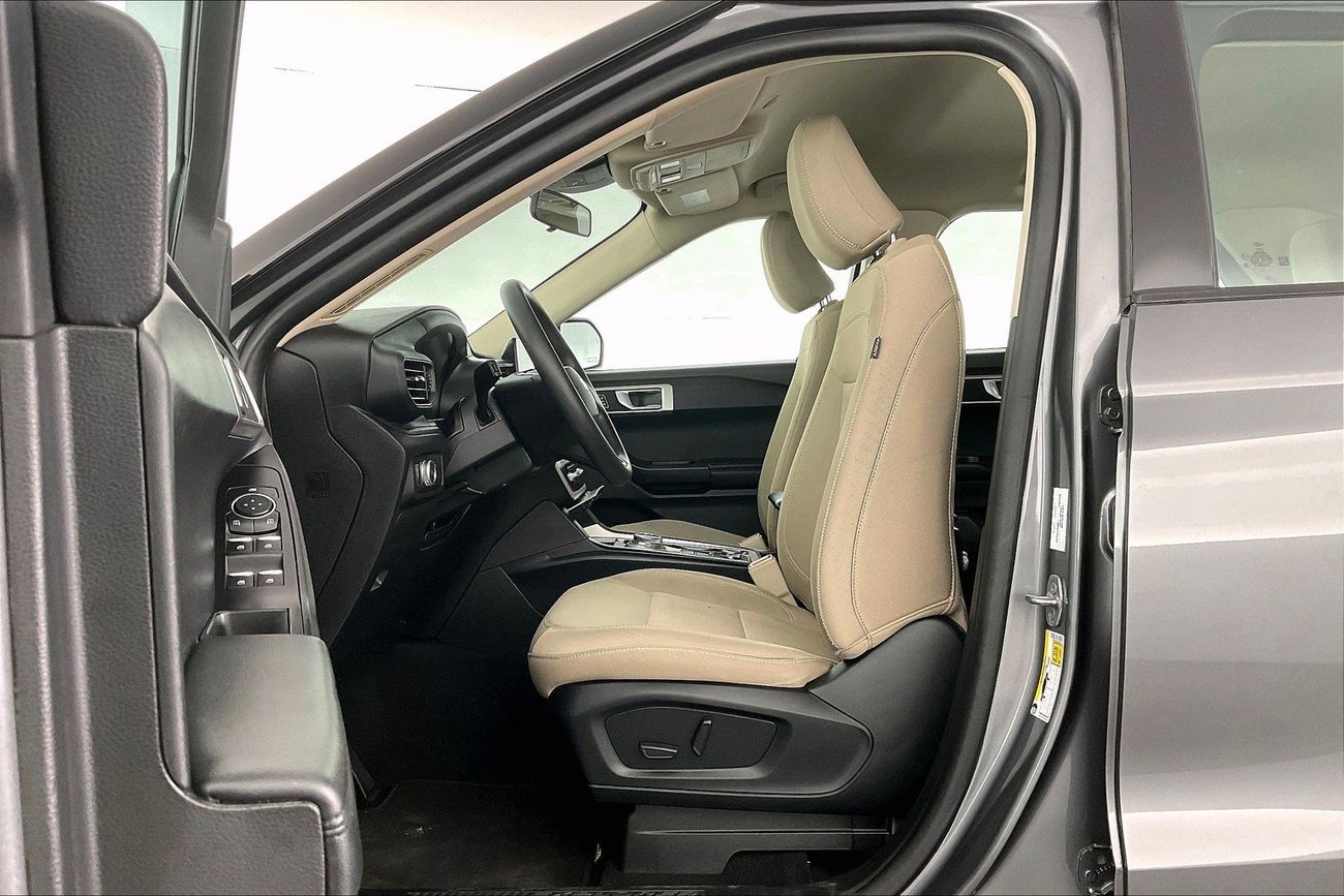 Ford Explorer 3.3 AUTO 4WD BASE CLTH | Guaranteed Warranty | 0 Down Payment