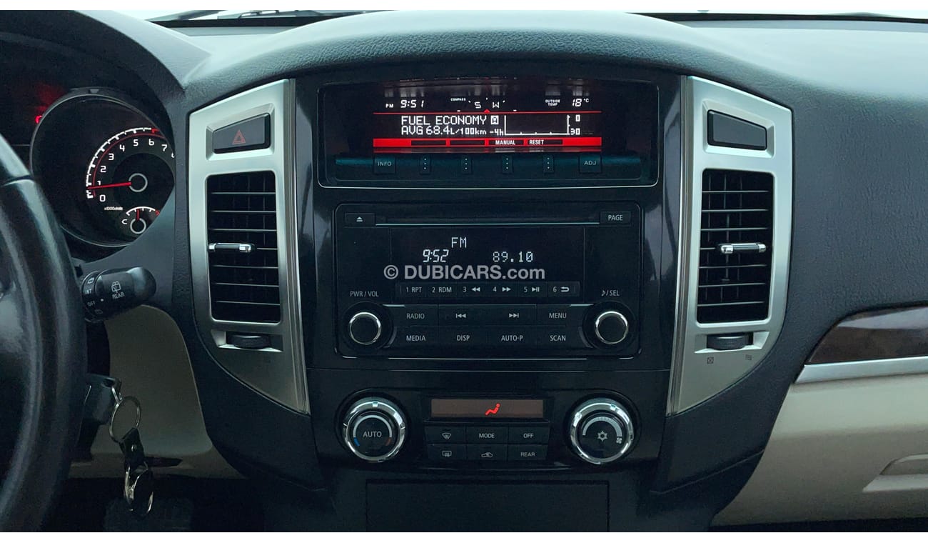 Mitsubishi Pajero 3.5 L BASE 3500