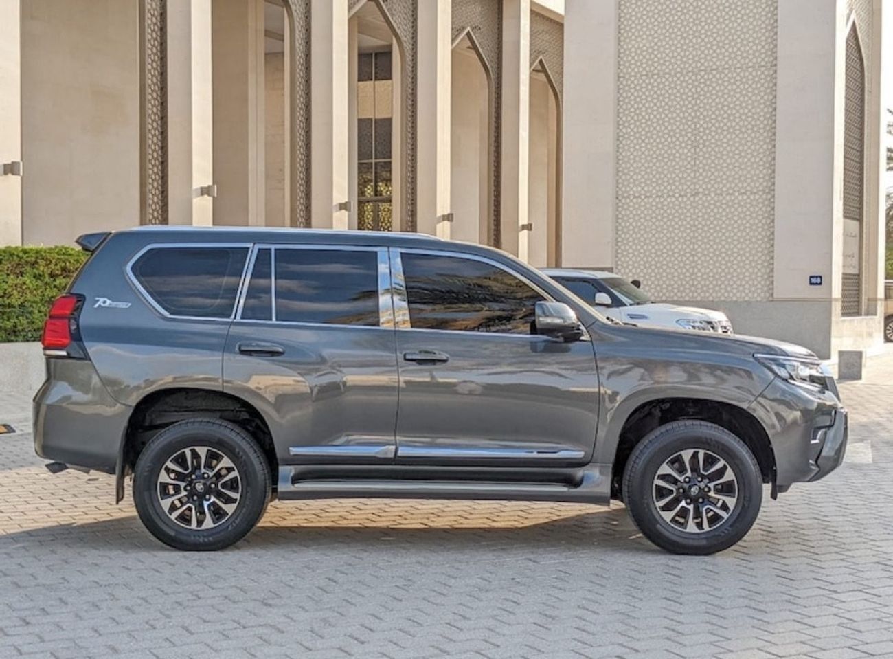 Toyota Prado Toyota prado 2014 upgrade to 2023 inside and outside