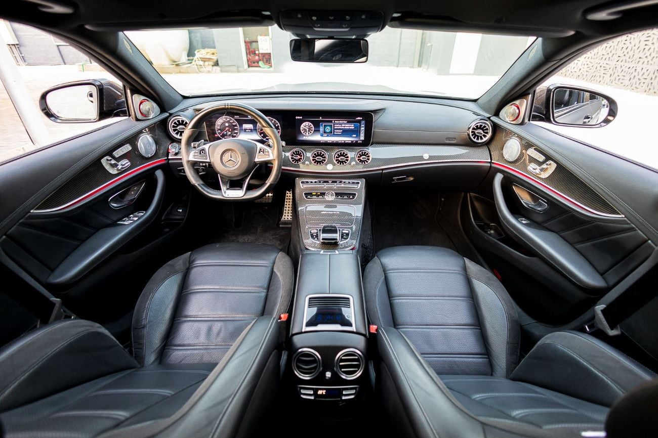 Mercedes-Benz E 63 S AMG Std 4.0L