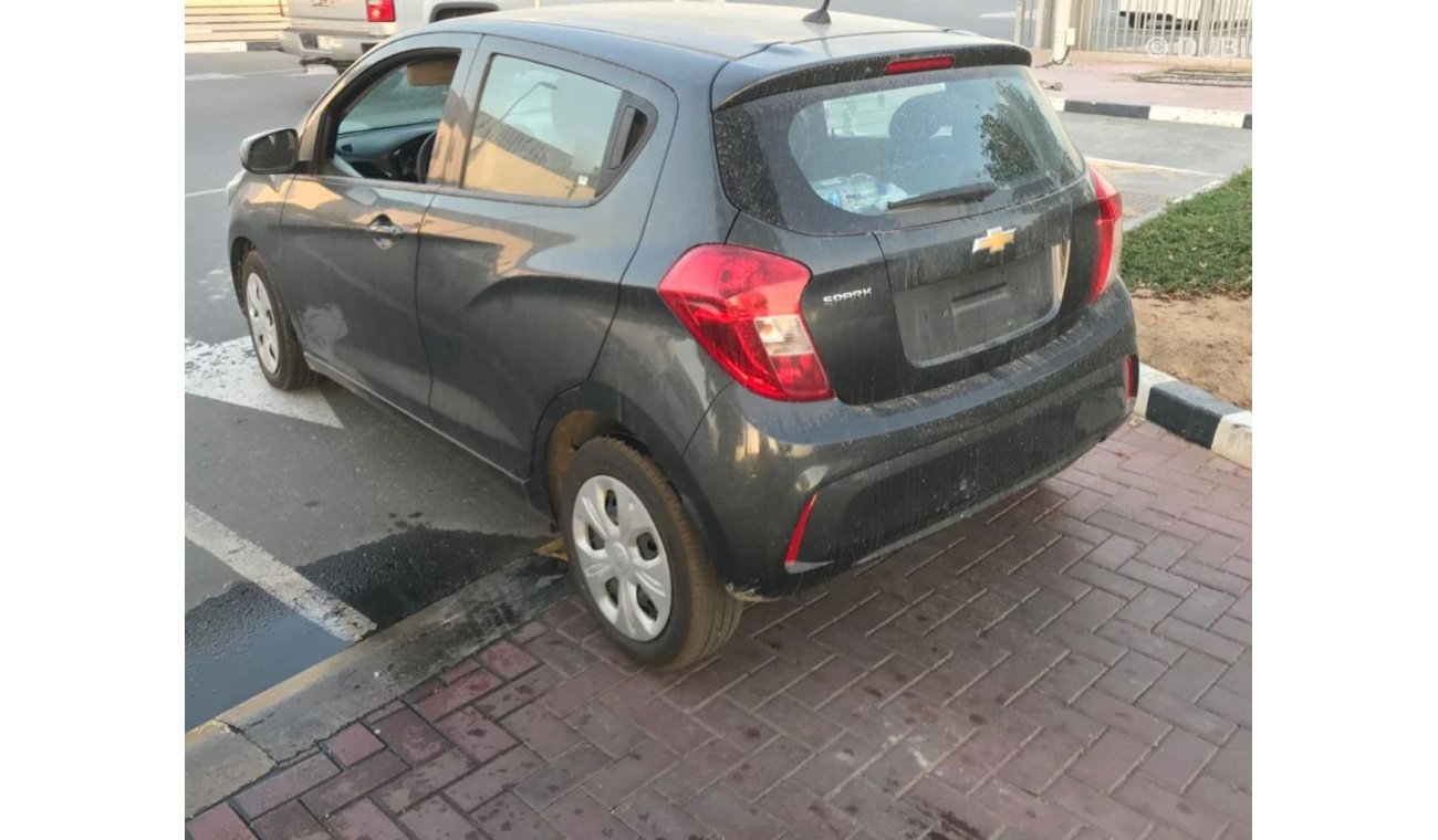 Chevrolet Spark CHEVROLET SPARK / MODEL 2017 / GOOD CONDITION / FULL SERVES HISTORY // LOW MILEAGE // SPECIAL OFFER