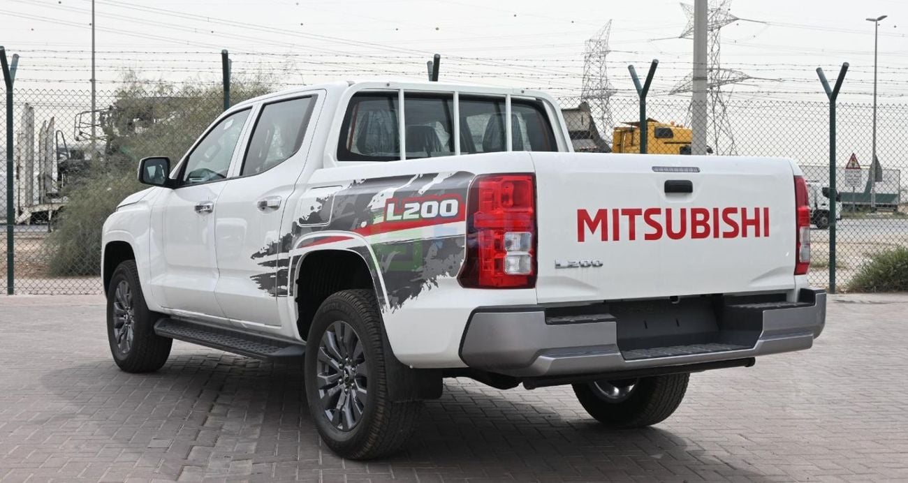 Mitsubishi L200 MITSUBISHI L200 2.4L PETROL GLS-PLUS  DCAB 4WD 5MT CHROME PACKAGE MY-2027