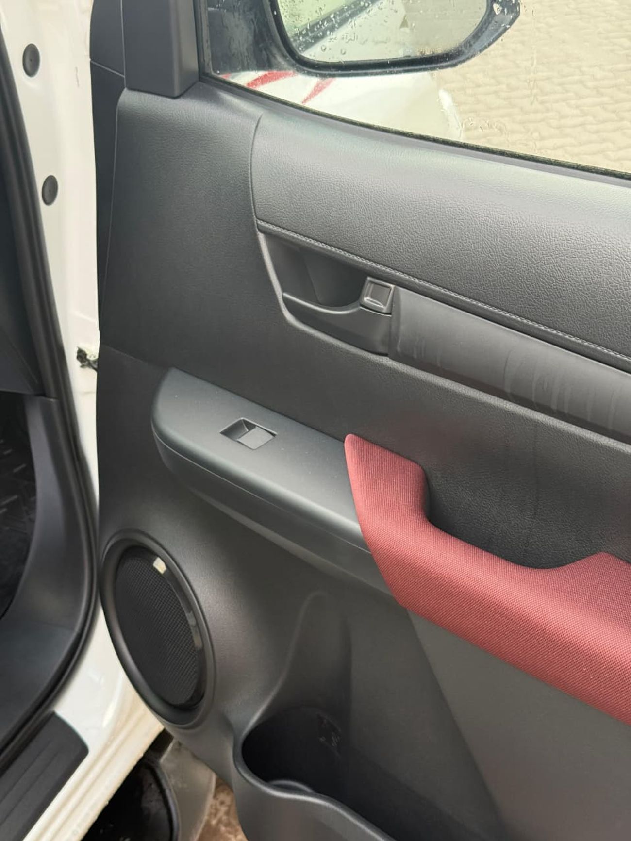 Toyota Hilux 2026 Toyota Hilux Double Cable GLX (Mid-Option) 2.4L 4-Cyl Turbo Diesel A/T 4x4 Export Only