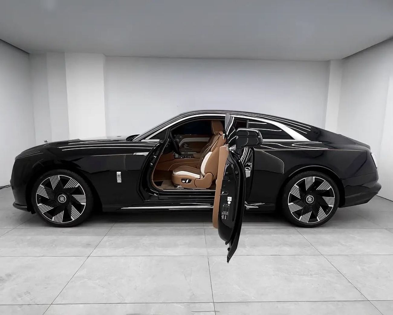 Rolls-Royce Spectre Certified Pre-Owned | Warranty Service