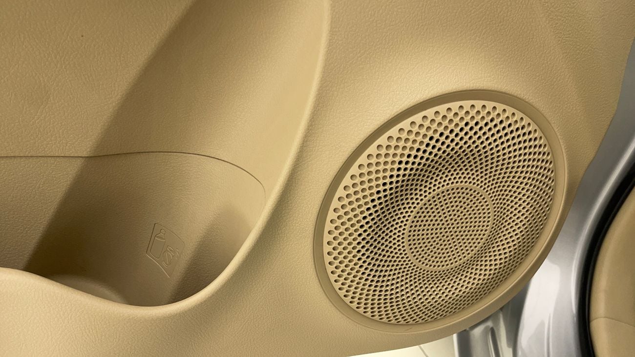 تويوتا يارس SE 1.5 | بدون دفعة مقدمة | اختبار القيادة في المنزل