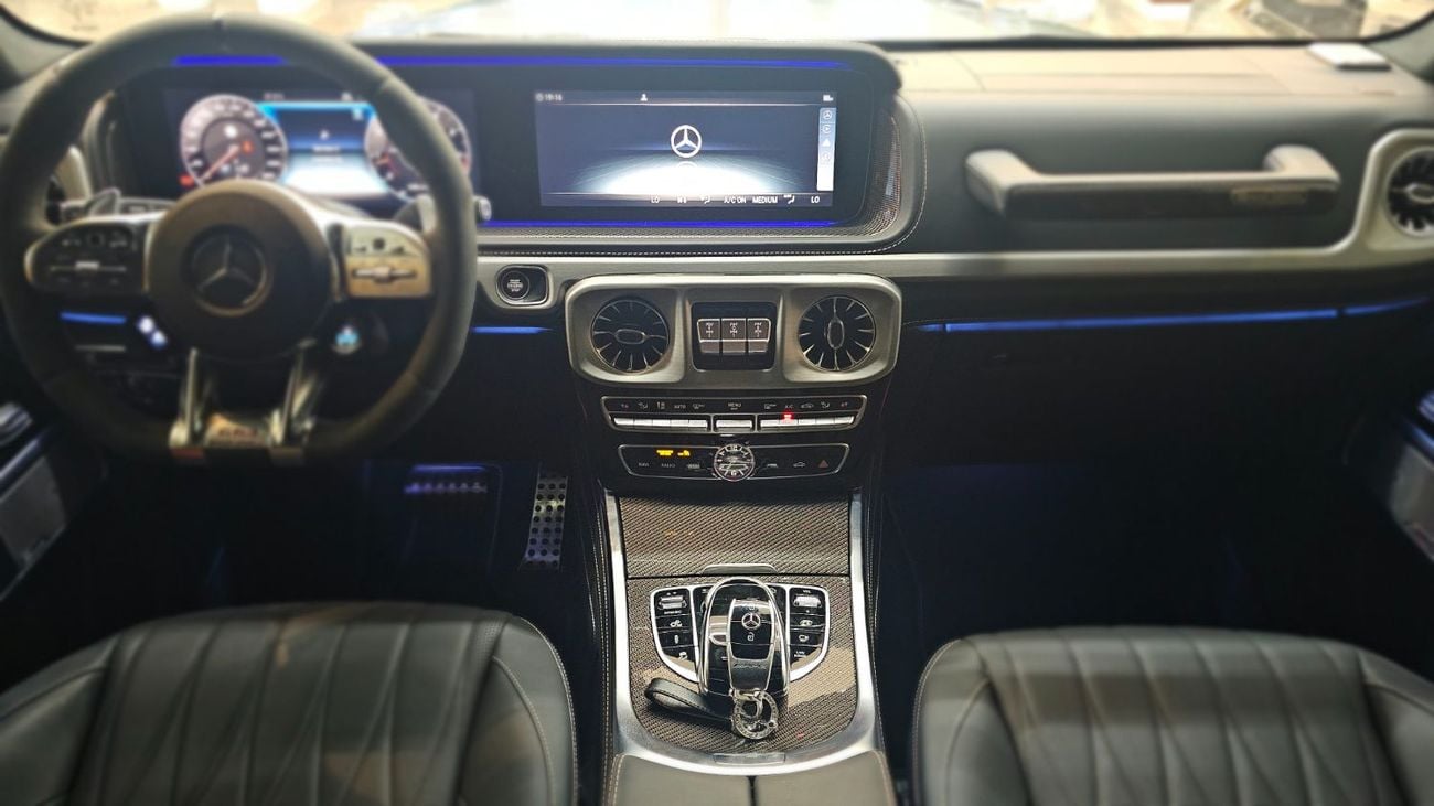 مرسيدس بنز G 63 AMG STD نسخة الجراند اسود مطفي داخلية كاربون فايبر