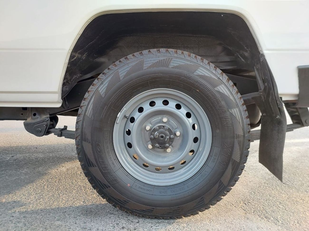 Toyota Land Cruiser TOYOTA LAND CRUISER AMBULANCE SUV RHD 2017 MODEL 4.5 L DIESEL MANUAL(PM07499)