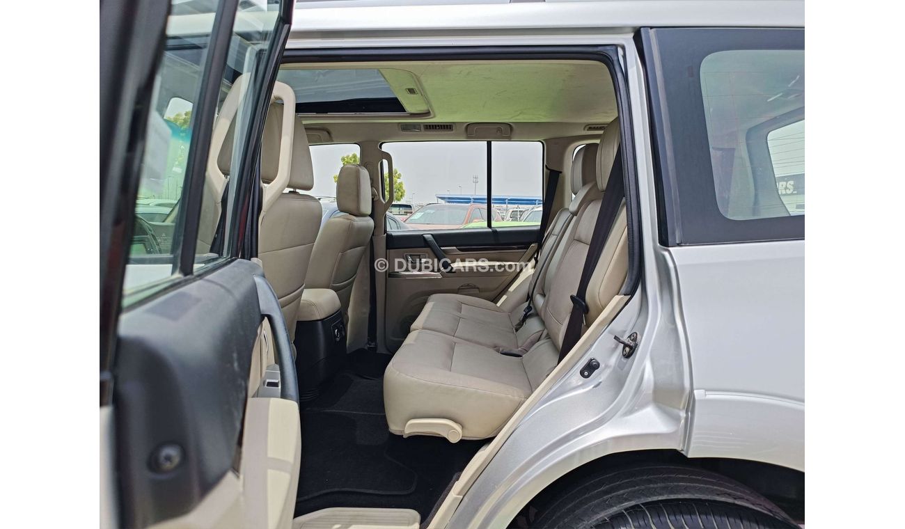 Mitsubishi Pajero // 889 AED Monthly //  SUNROOF / ELECTRIC / LEATHER SEAT LOT / FOP (LOT # 16132)