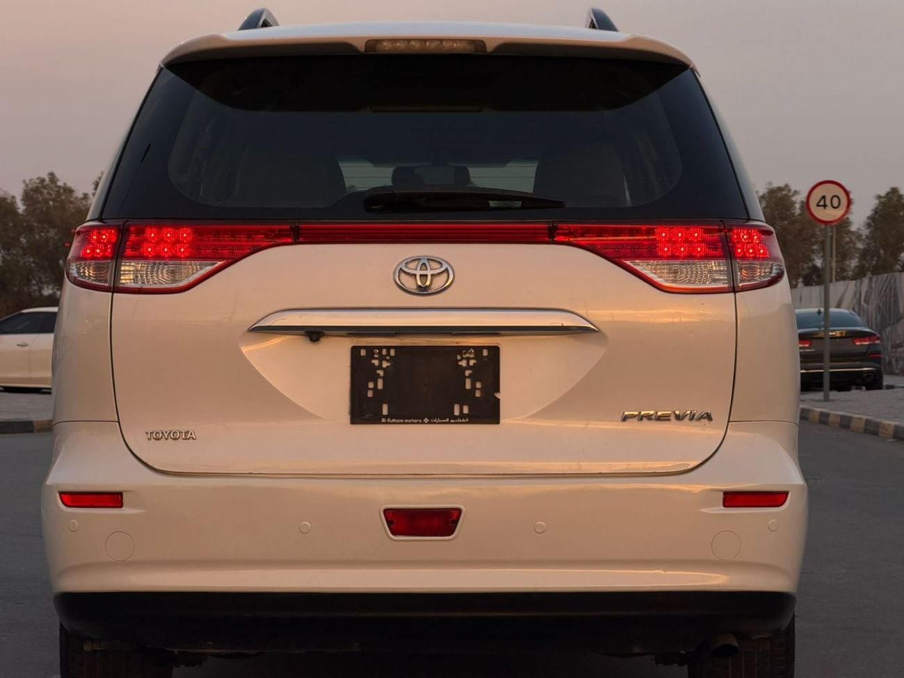 Toyota Previa No.1, 7 seats,Gcc