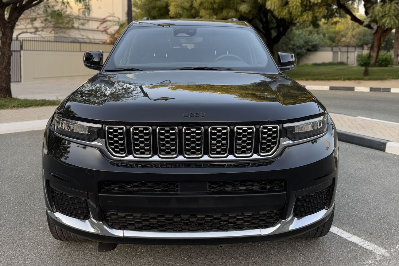 جيب جراند شيروكي L – Laredo 4x4 2023 American