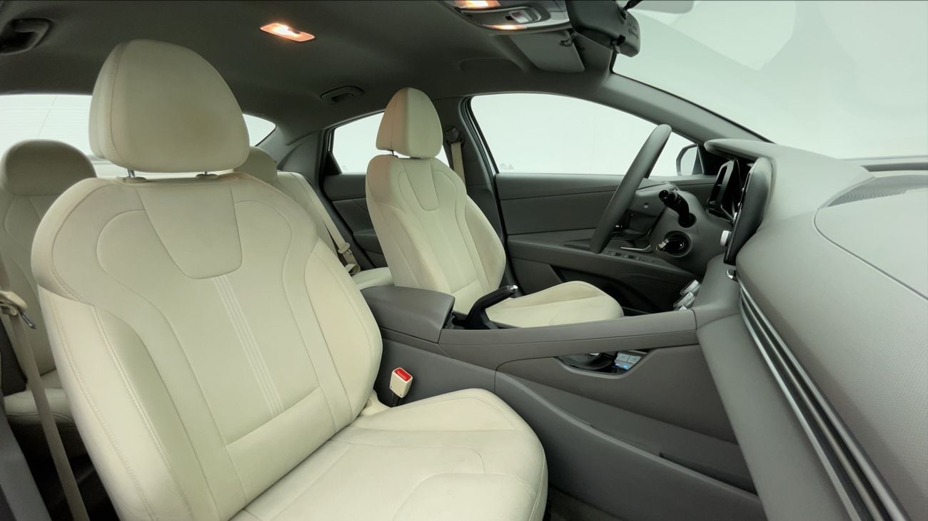 Hyundai Elantra GL 1.6 | Zero Down Payment | Free Home Test Drive