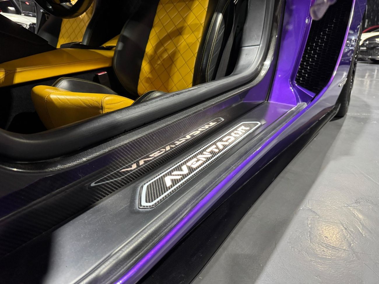 Lamborghini Aventador S Roadster V12 2020 Lamborghini Aventador, Lamborghini Warranty, Carbon Fiber Package, 730HP, GCC