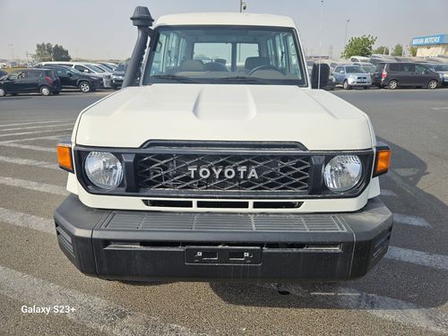 Toyota Land Cruiser 70 2025 TOYOTA LC78 2.8L DIESEL MANUAL GCC SPEC