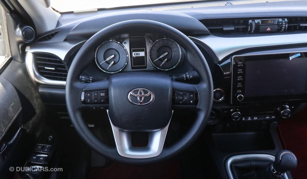 Toyota Hilux SR5 2.7 - push start - full option - manual gear