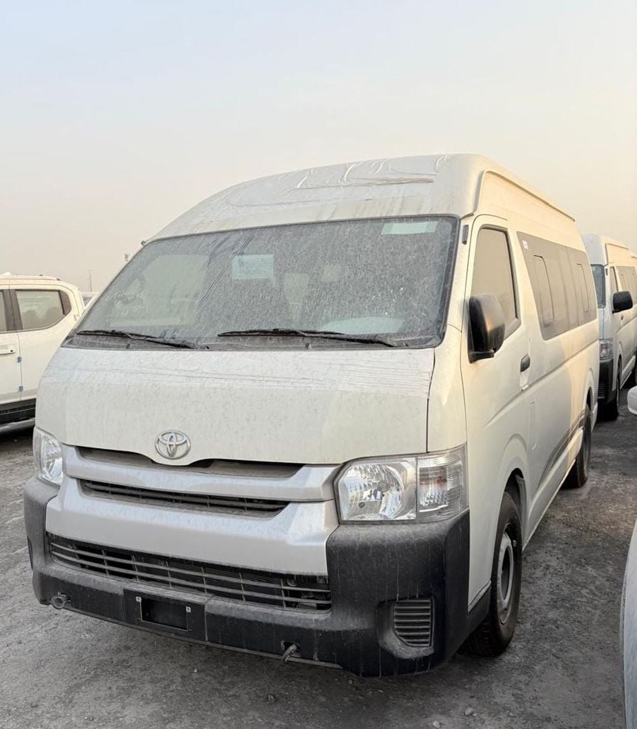 تويوتا هاياس DLS - STANDARD ROOF