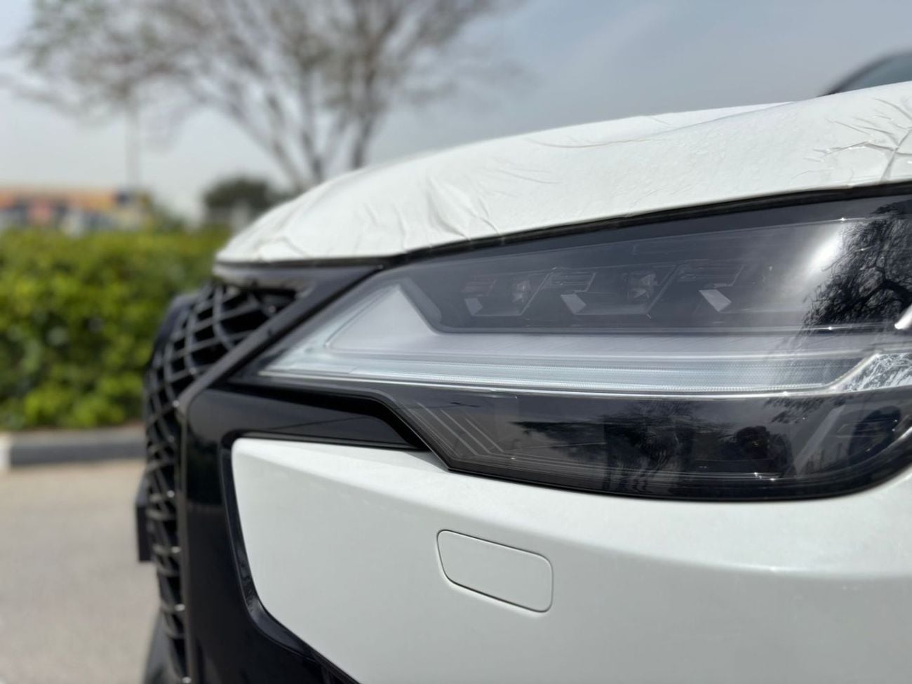 لكزس LX 700h F Sport