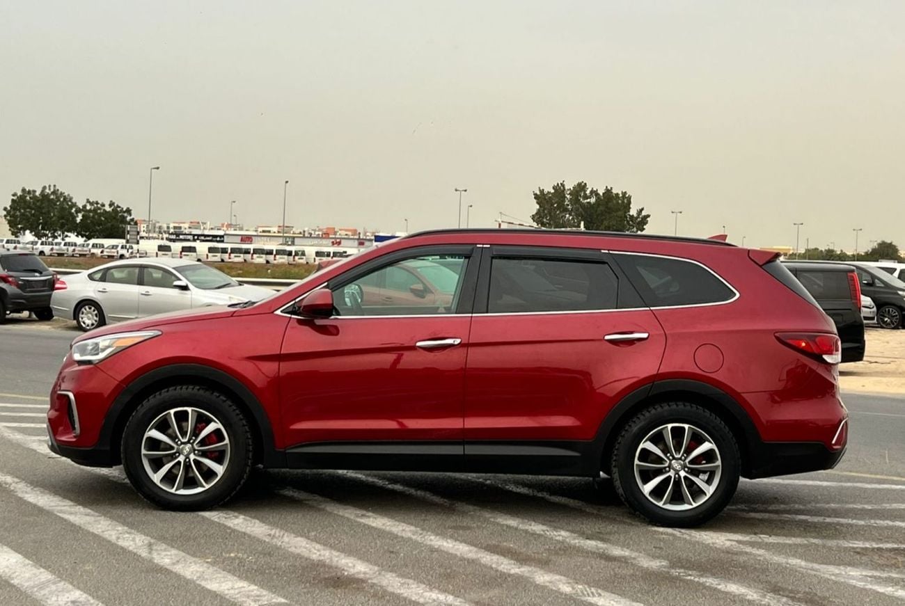 Hyundai Santa Fe GLS 2018 Hyundai Santafe 3.3L V6 - Rear Camera - AWD 4x4 - 7 Seats