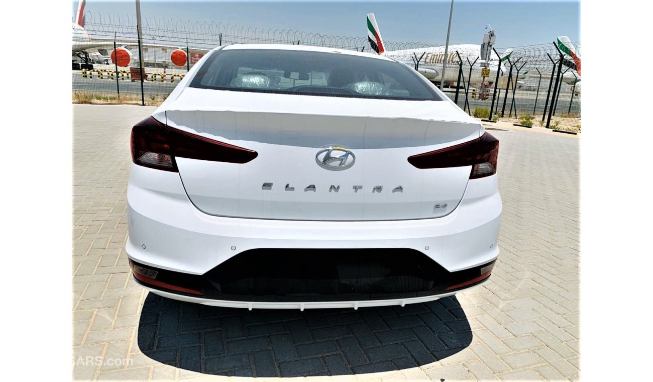 هيونداي إلانترا 2.0L,SUNROOF,2 AIR/BAGS,ABS,STEERING VOLUME CONTROL,SIDE INDICATOR MIRROR,17'' ALLOY WHEELS,2020MY