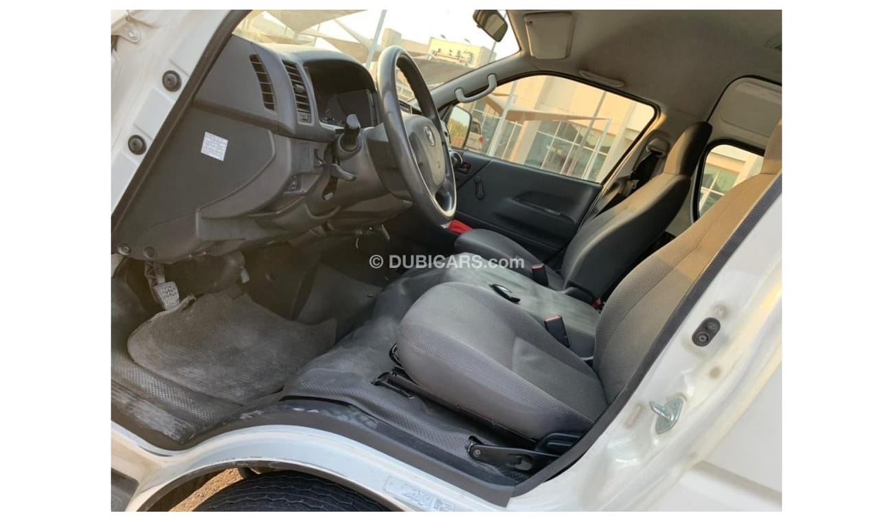 Toyota Hiace Toyota Hiace 2017 high roof very good condition