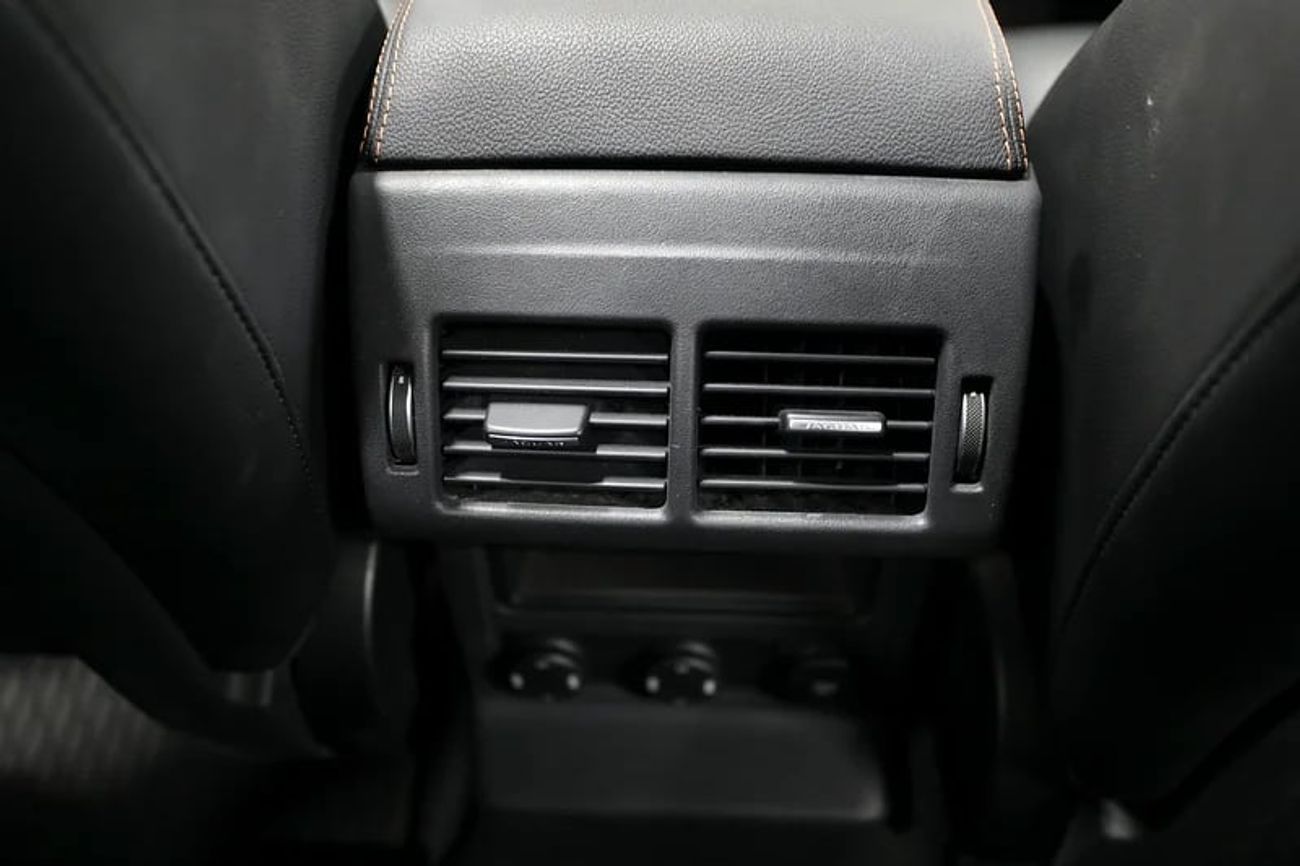 جاكوار F بيس | | 1,500 Monthy | Low KMs | Free Insurance + Registration | Ref#A662166