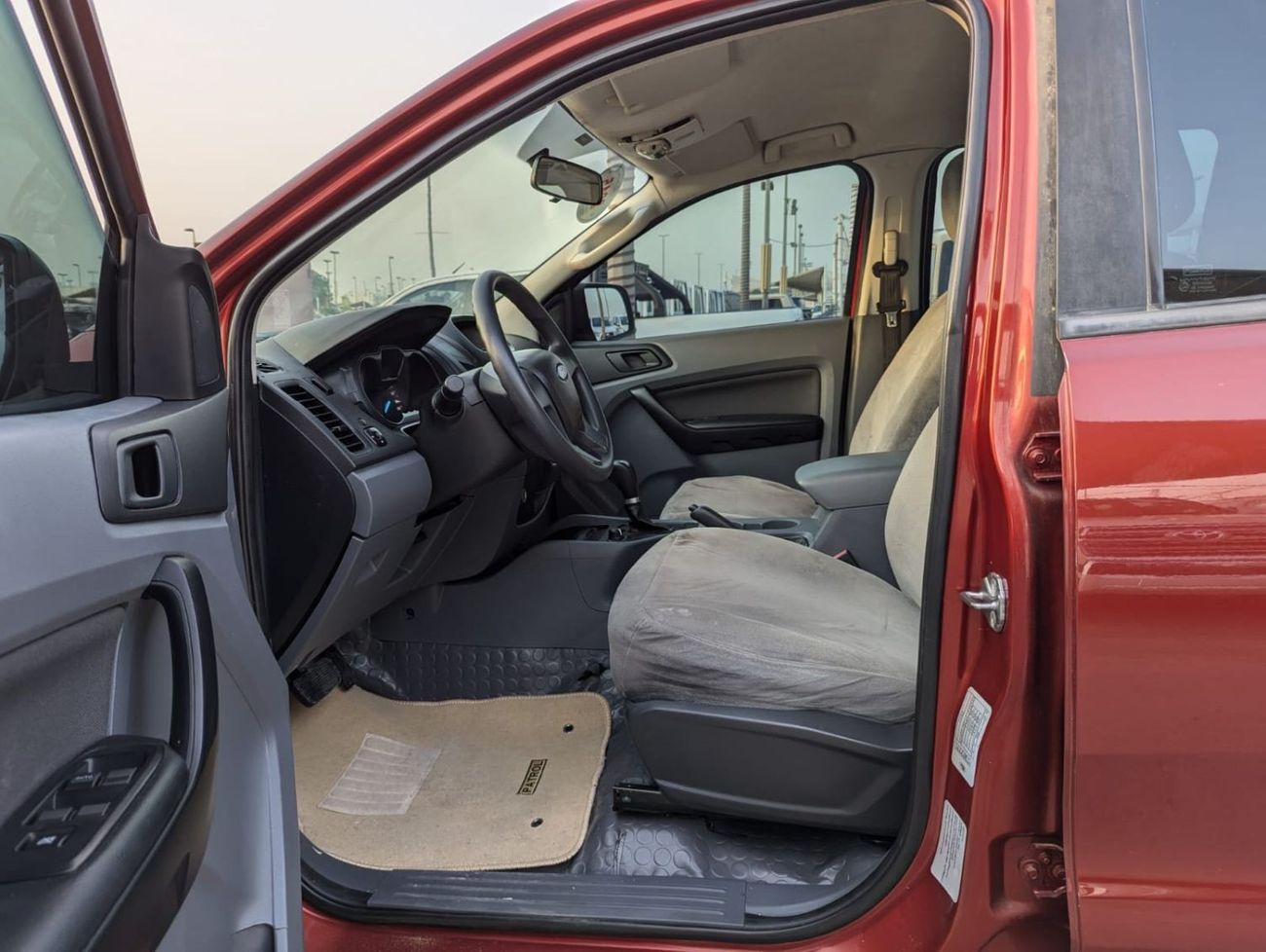 Ford Ranger 2015 FORD RANGER ENGINE 2.2 4 CYINDERS diesel automatic clean car without accident available in REBO