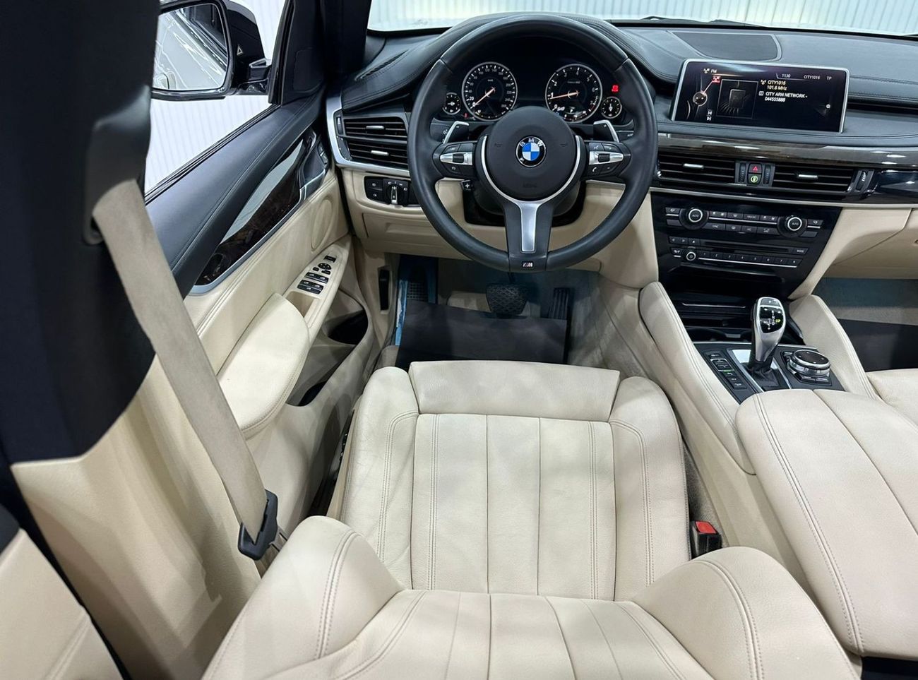 بي أم دبليو X6 50i M سبورت 2015 BMW X6 xDrive50i M-Sport, Service History, Full Options, Low Kms, GCC
